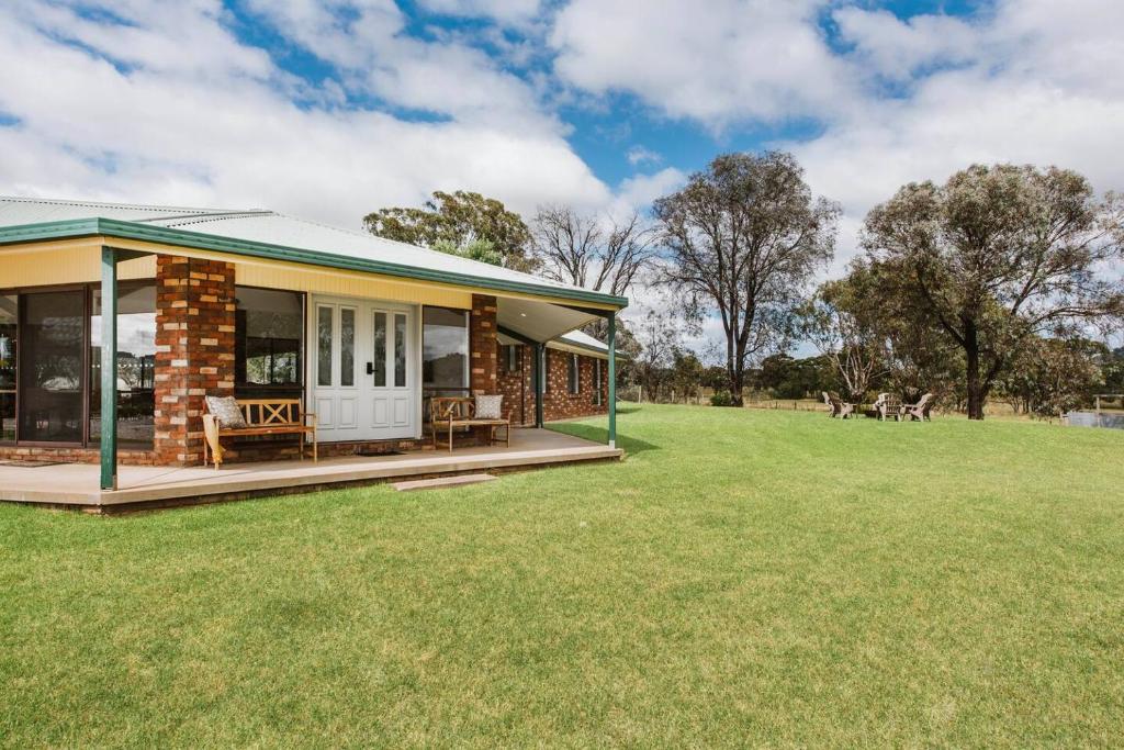 Anton Pavilion - Cheerful Country Solace in Mudgee photo 4