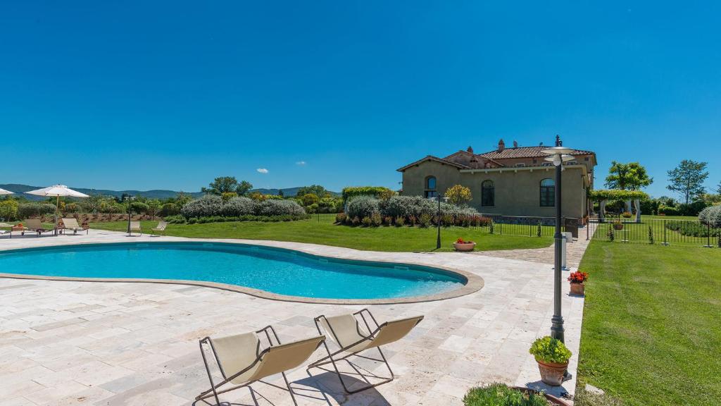 Villa Le Chiarne 22, Emma Villas photo 1