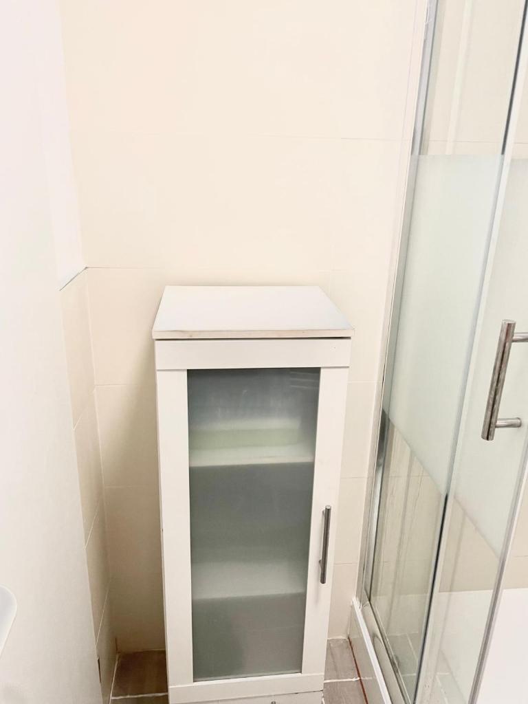 Ein Zimmer Wohnung für zwei Personen Monteure geeignet photo 4