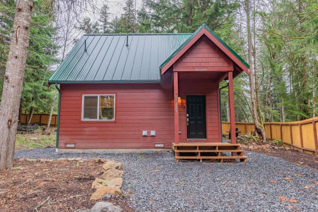Mt. Rainier Cabin w/hot tub photo 4