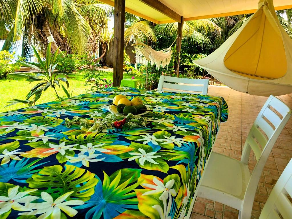 RAIATEA - Teana Guest House Garden photo 4
