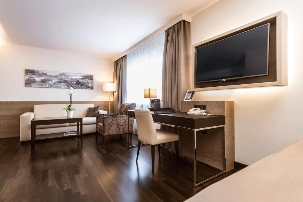 Двухместный (Номер бизнес-класса), Wyndham Grand Salzburg Conference Centre