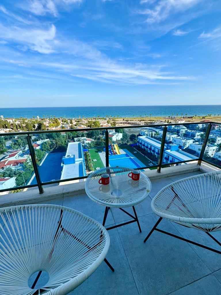 Amazing seaview studio with pool-steps away beach photo 2