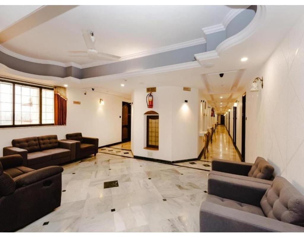 HOTEL GALAXY SURAT photo 3