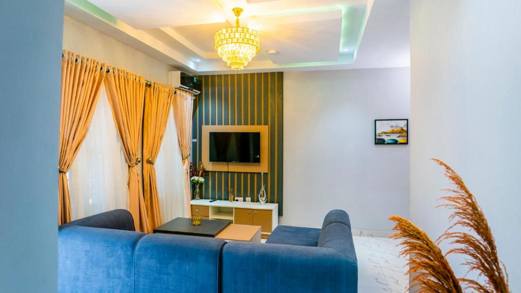 2 bedroom Greys apartment Gwarimpa photo 2