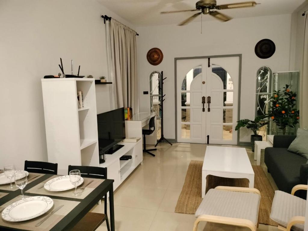 Beautiful Villa with private pool in Cha-Am photo 3