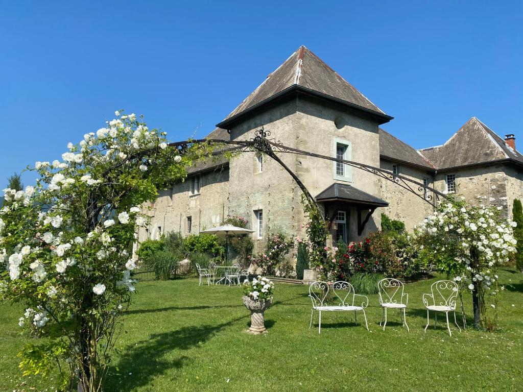 Château de Morgenex photo 1