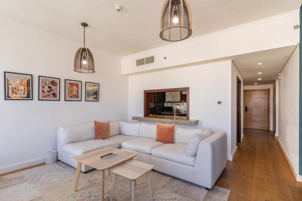 Burj Views Tower 2, Downtown- 2BR Apartment - Allsopp&Allsopp photo 2