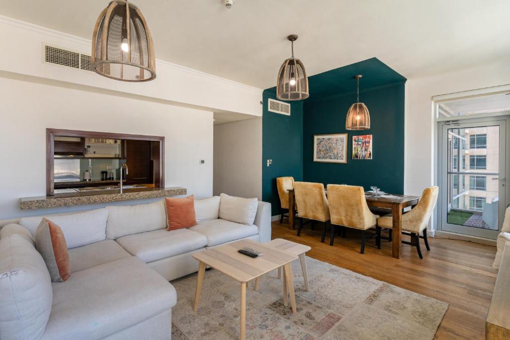 Burj Views Tower 2, Downtown- 2BR Apartment - Allsopp&Allsopp photo 3