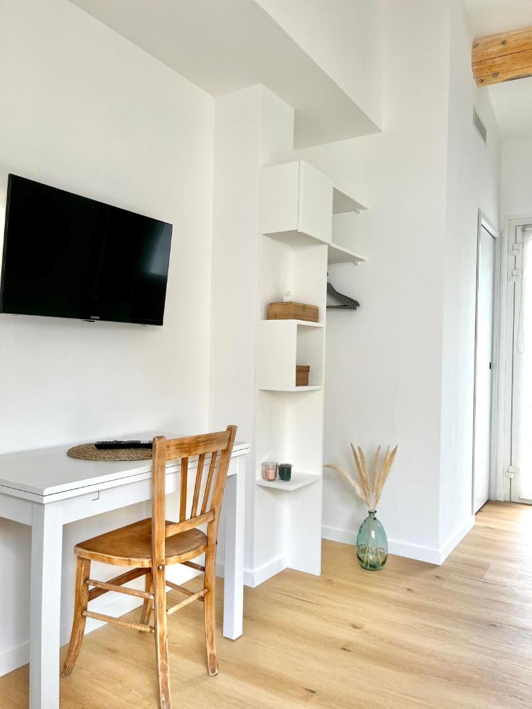 CHAMBRE d'Hôtes avec PISCINE & KITCHENETTE photo 3