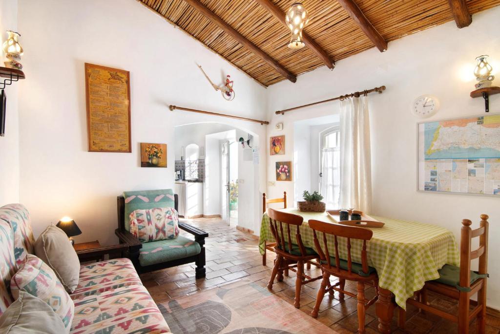 Casa Delfim - Casa Verde&Azul photo 3