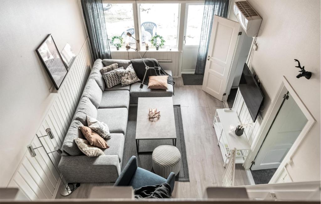 3 Bedroom Nice Apartment In Brans