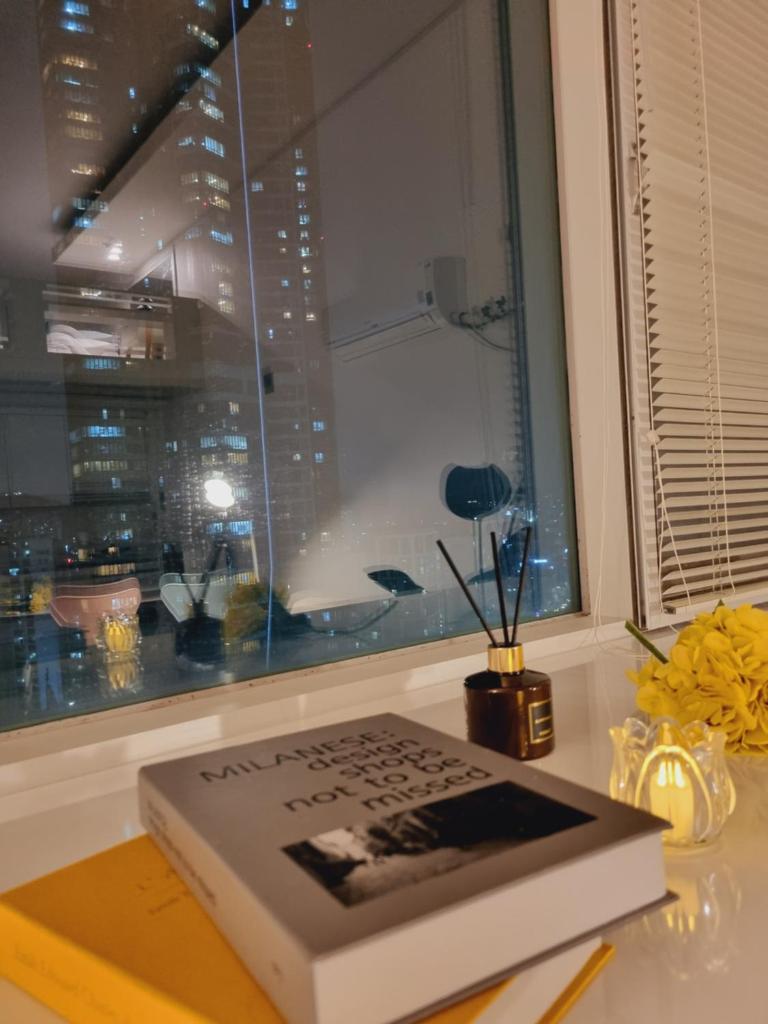 Yellow House - Duplex, Night view, White modern interior photo 2