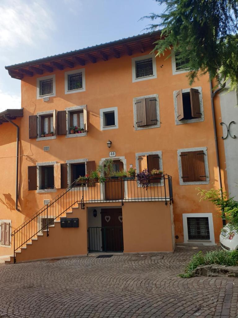 Intero Appartamento "ALLE MURA DEL CASTELLO Stefano e Paola Marchesini" photo 1