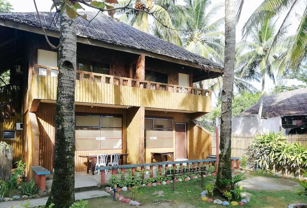 Langub Beach Resort Sipalay by RedDoorz photo 3
