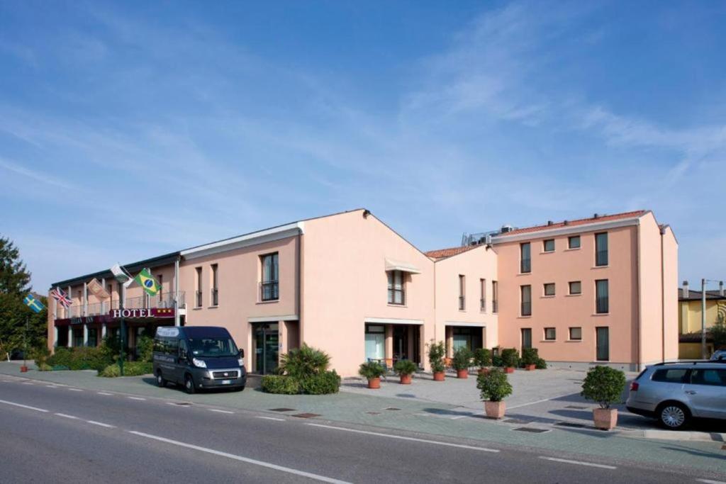 BEST WESTERN Titian Inn Hotel Venice Airport photo 1