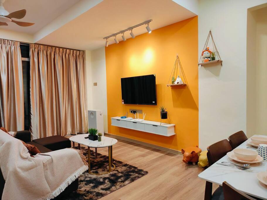Orange Tatami Funny House at Bukit Beruang Malacca photo 1
