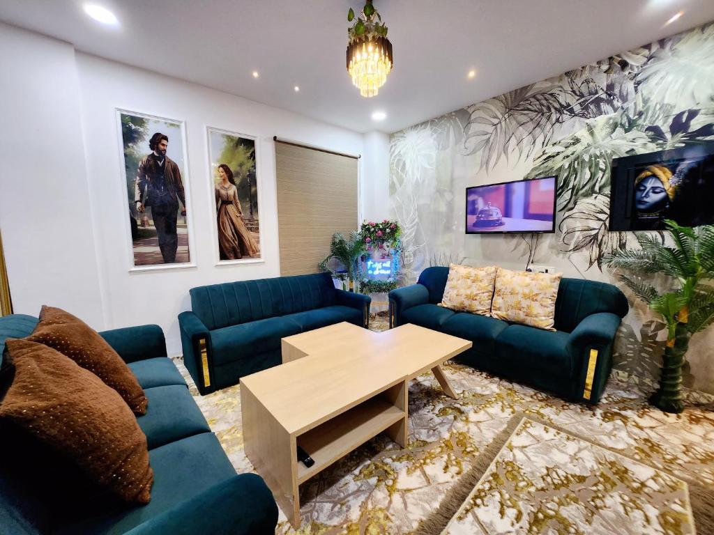 HolidayVilla-A Residential Boutique Hotel-Newly Renovated photo 4