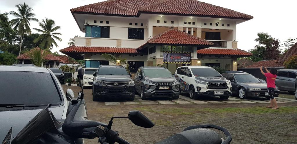 Hotel pondok putri photo 1