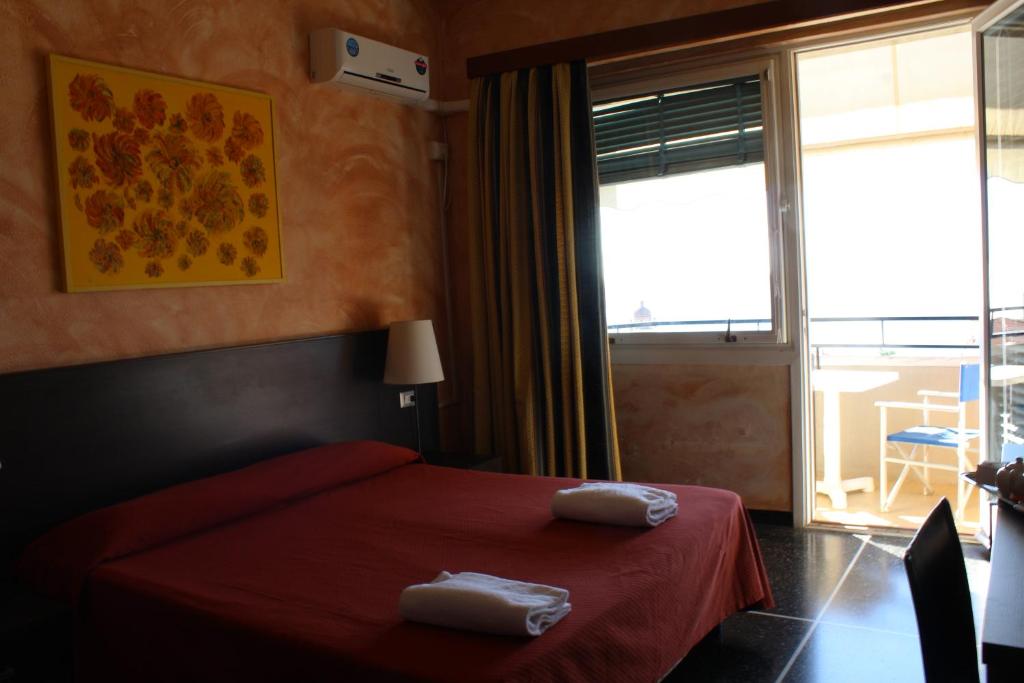 Hotel Palace photo 2