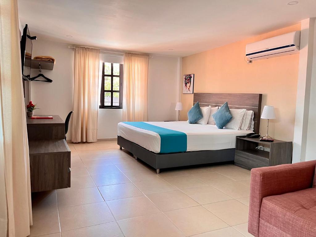 Hotel Vanguardia Natural photo 1