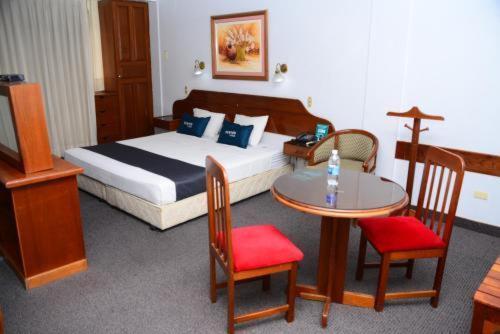 GLORIA PLAZA HOTEL photo 4