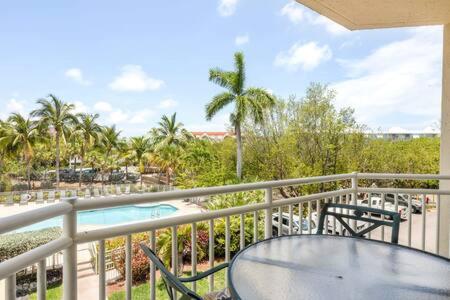 The St Martin -Hot Tub & Pool image