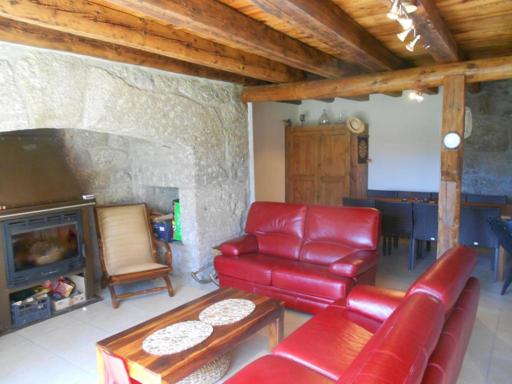 Gîte au calme pleine nature près d'un ruisseau photo 3