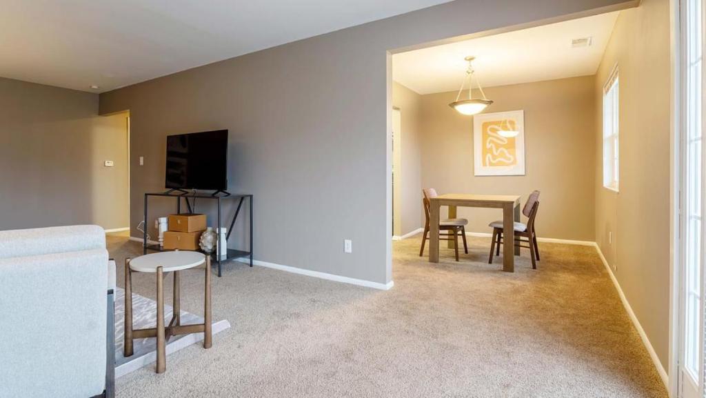 Landing Modern Apartment with Amazing Amenities (ID8747X90) photo 4