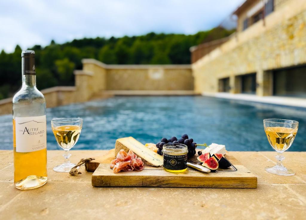 Mas La Rose Sauvage - magnificent Luberon views photo 1