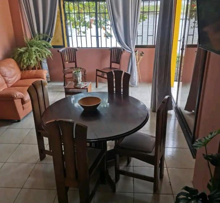 Hostal Apartamento con salida al mar photo 2