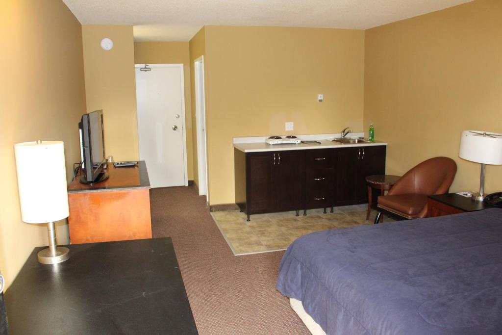 Travelodge by Wyndham Swift Current photo 2