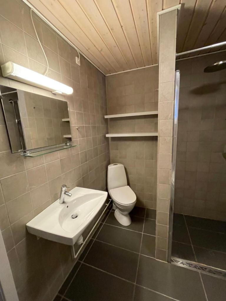 4-bedroom house with sea view and hot tub photo 4