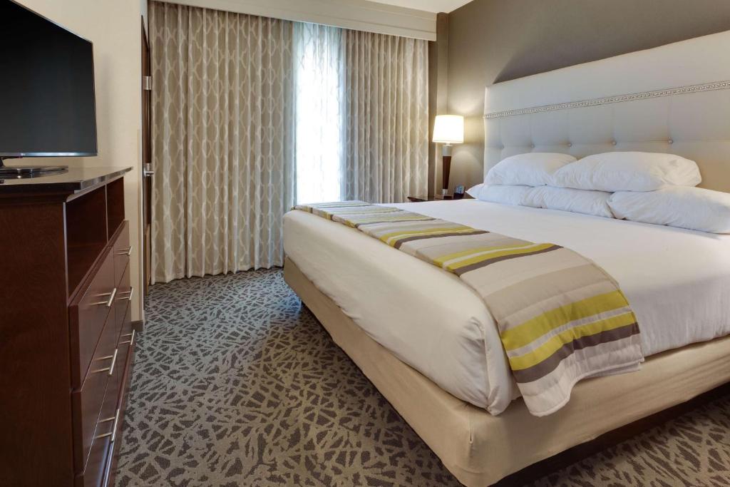 Drury Plaza Hotel Cape Girardeau Conference Center photo 4