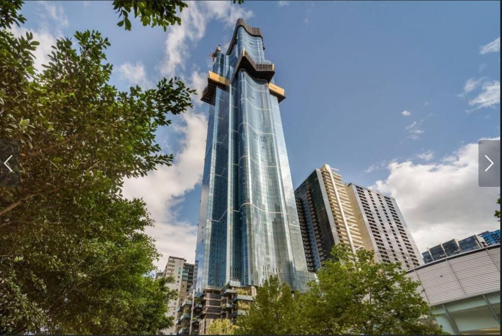 Sky High Luxury, Panoramic Views, Parking photo 3