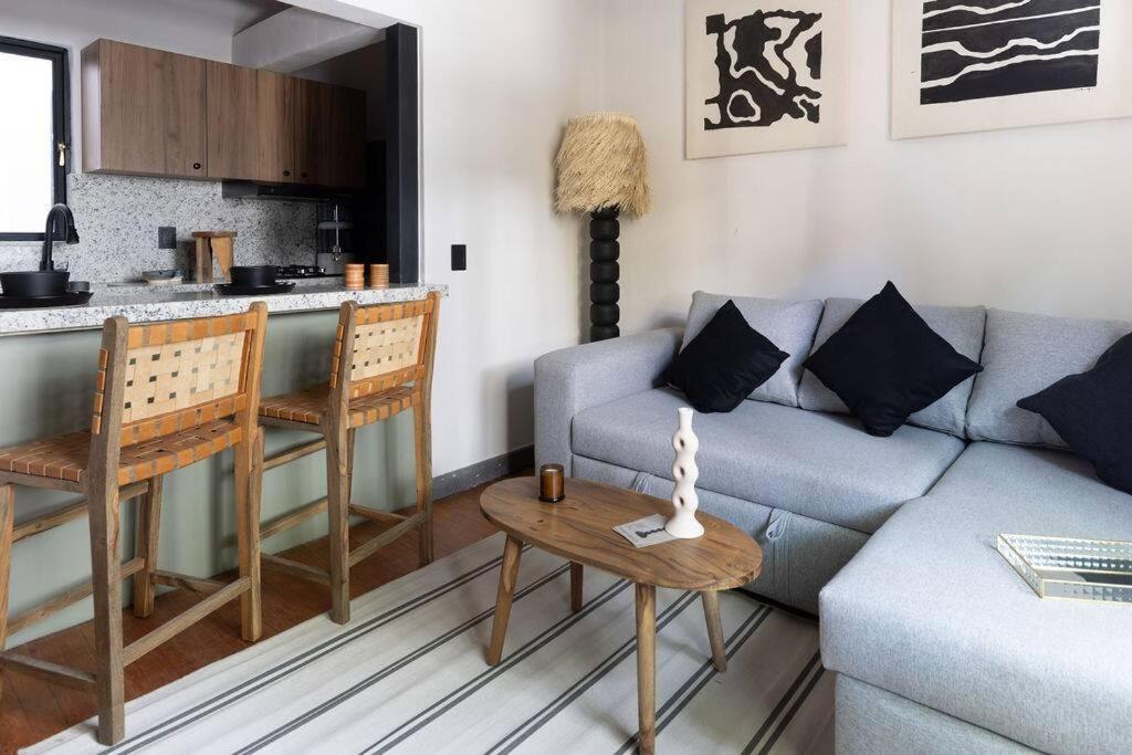 Baranda OCHO Room Type - One-Bedroom Apartment