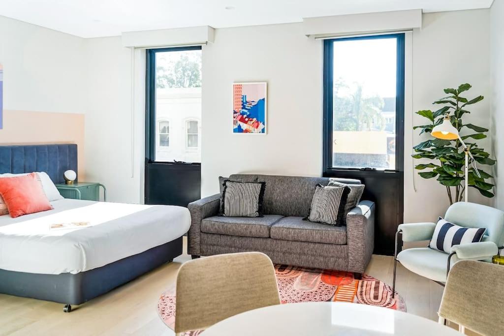 The Pavillion Suite - Cool and Contemporary Bondi