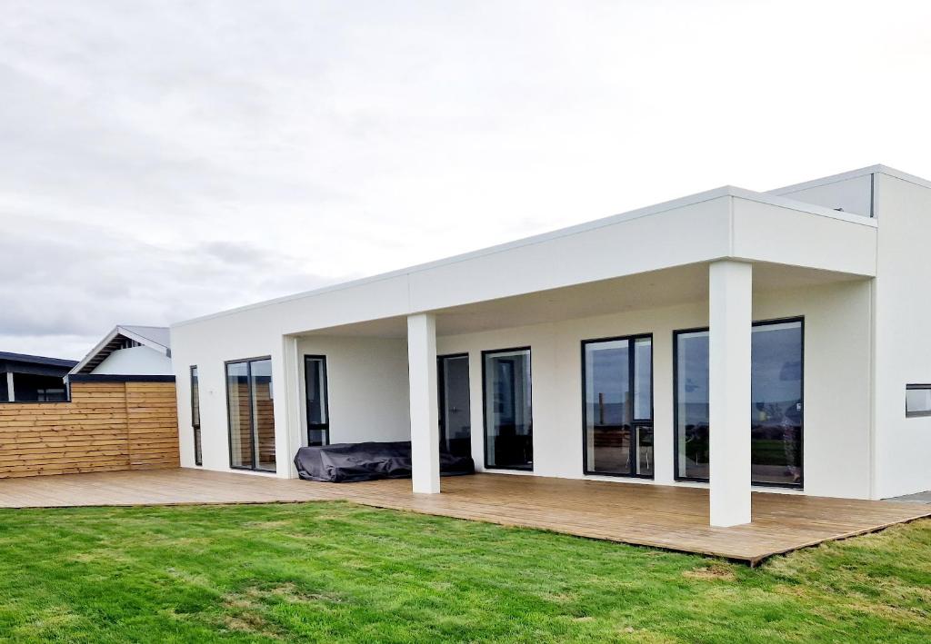 Oceanfront & Aurora Dreamscape Villa photo 2