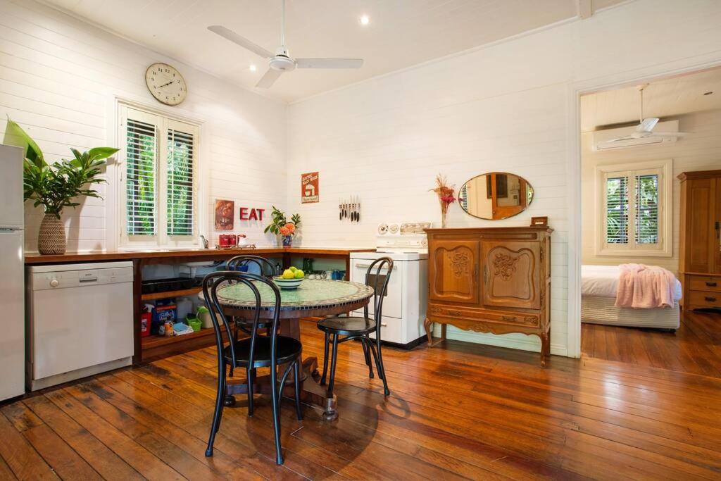 Coco's Cottage in the Byron Bay Hinterland photo 4