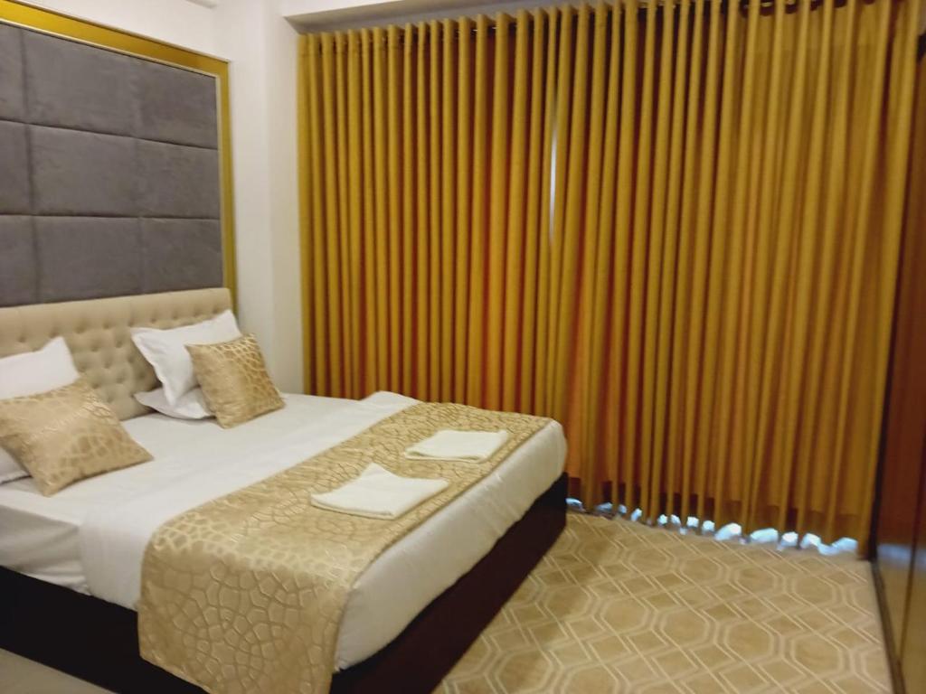 Ocean Breeze Hotel Residencies Luxury Studio Apartment - Negombo photo 1