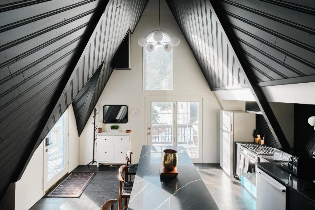 Modern A-Frame - Mountain Views - Evergreen photo 4