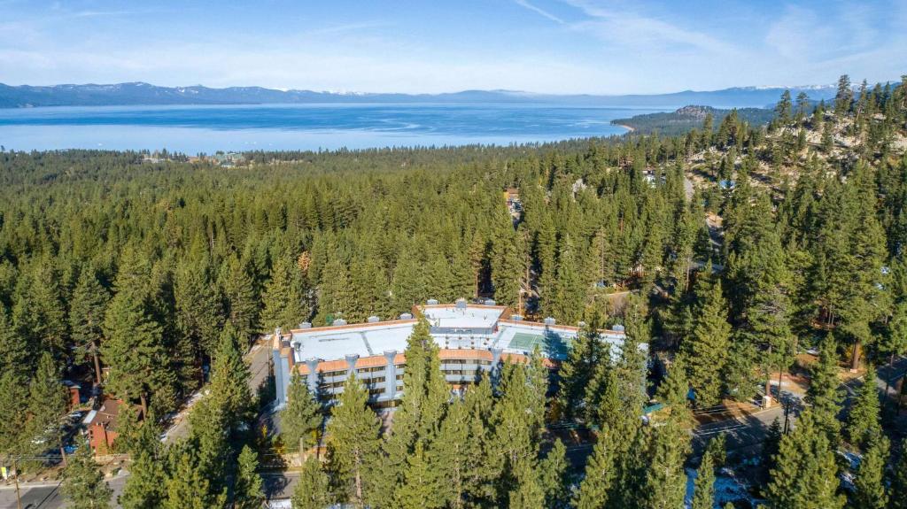 Hilton Vacation Club Tahoe Seasons Lake Tahoe photo 3