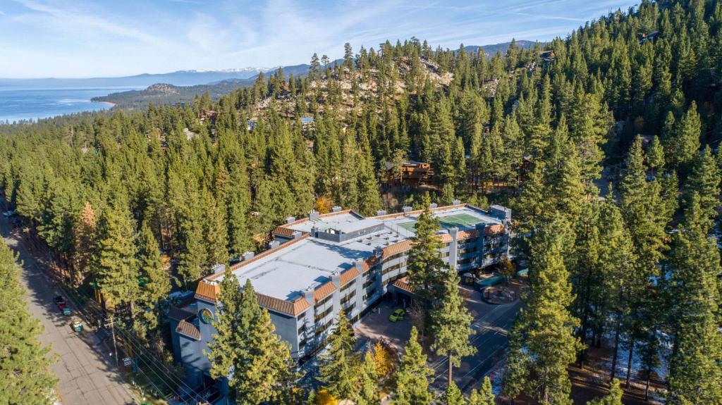 Hilton Vacation Club Tahoe Seasons Lake Tahoe photo 2