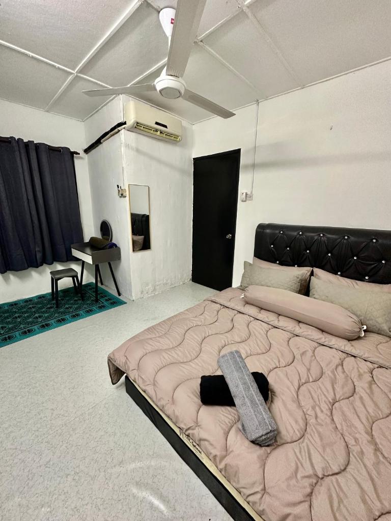 Homestay Syahezzie fully aircond Netflix With Jacuzi photo 4
