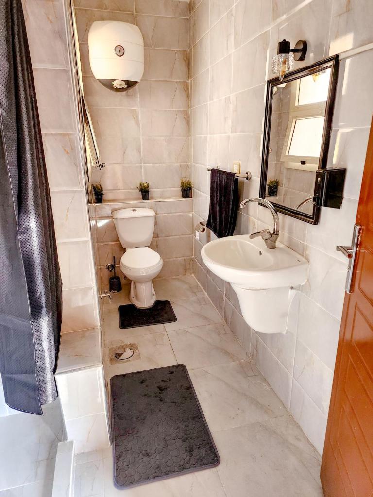 Private Studio, AC, kitchen, TV, Wi-Fi photo 2