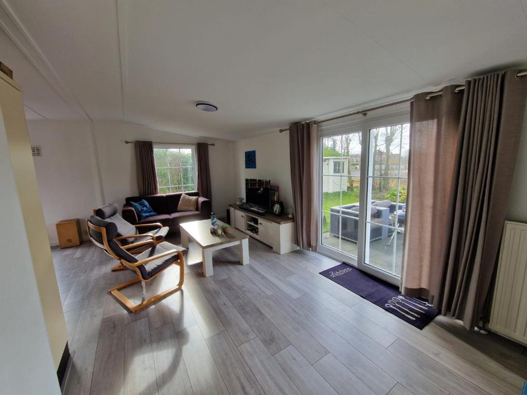 Camping Goedereede Chalet nr 16 photo 3