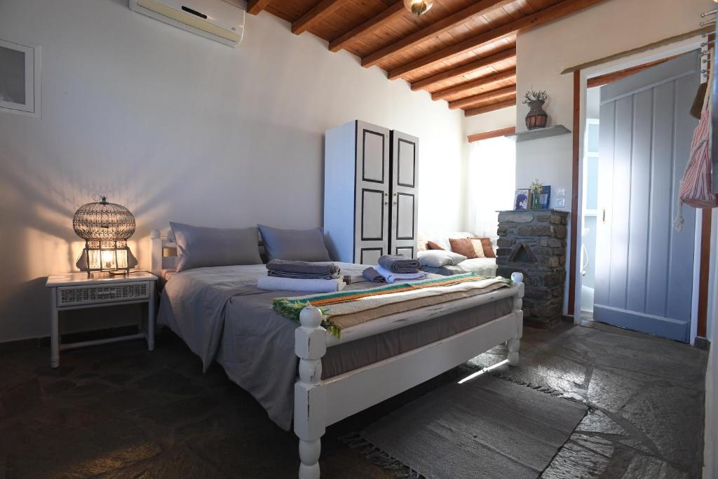 Lovely Apartment For 4 Ppl In Tinos photo 3