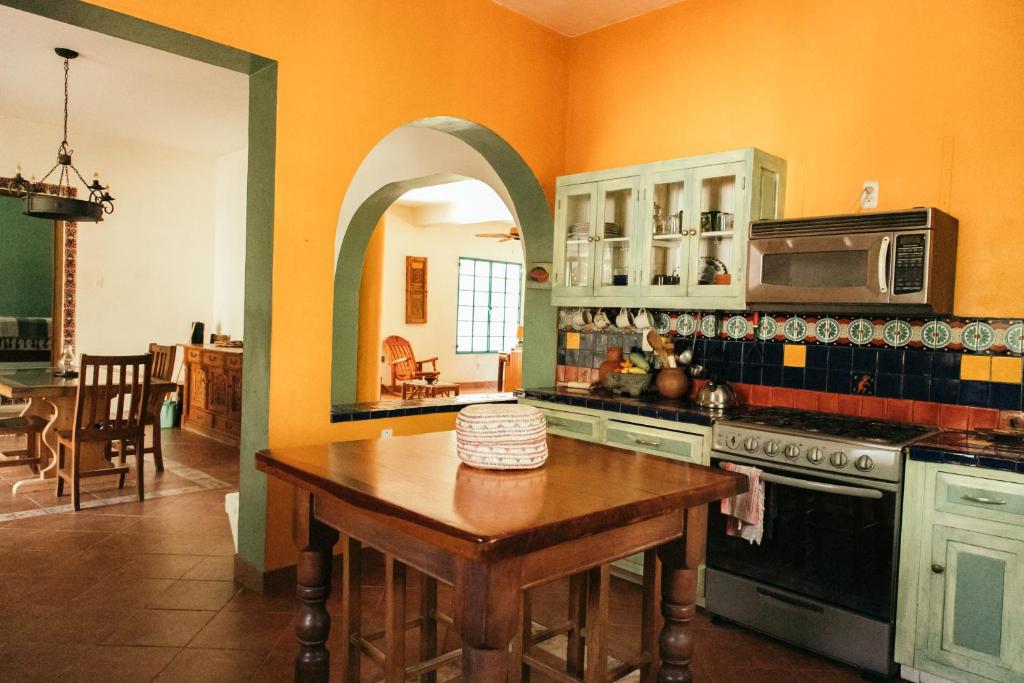 Bombon Guesthouse photo 4