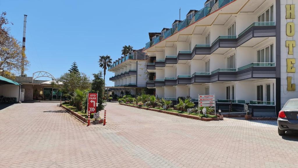 Unluselek Hotel photo 2