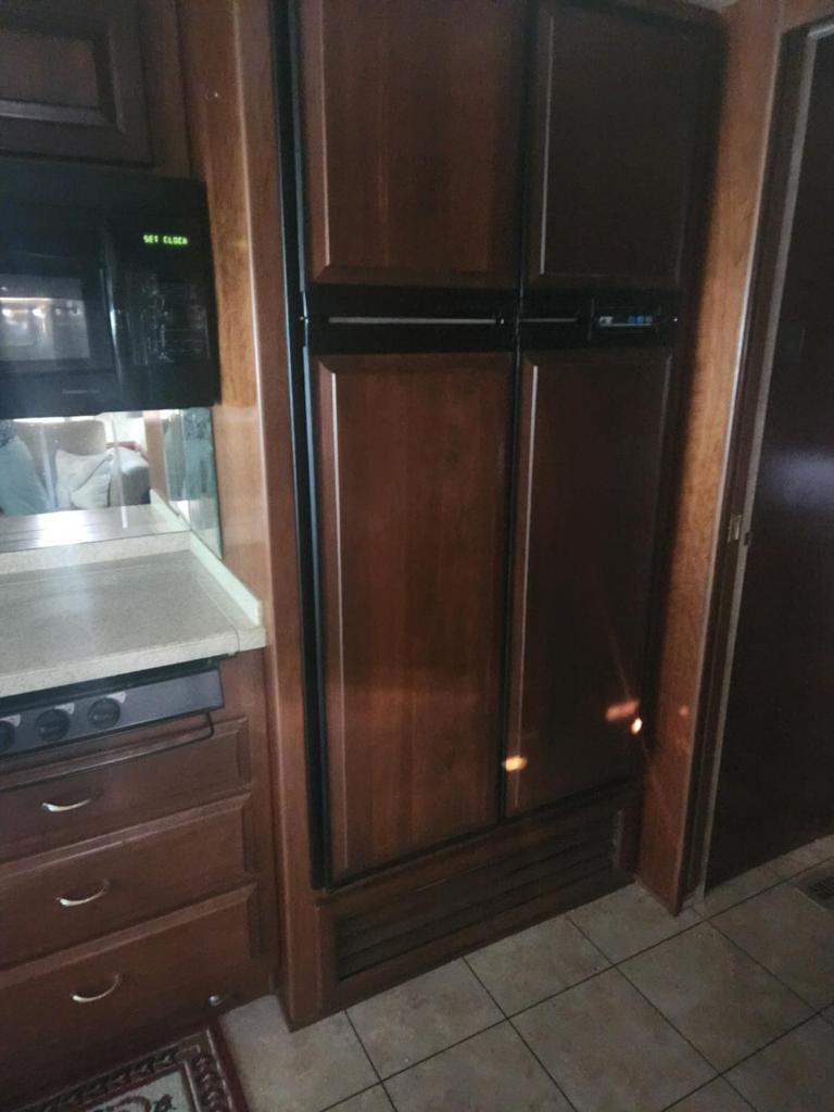 Luxury 41 ft Motorhome photo 3